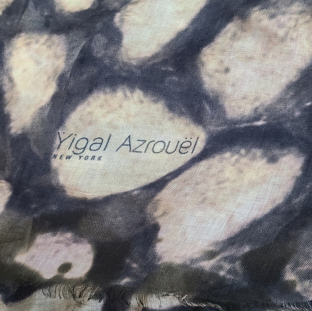 Yigal Azrouel Fall 2013 Scarf - Picture 6 of 11